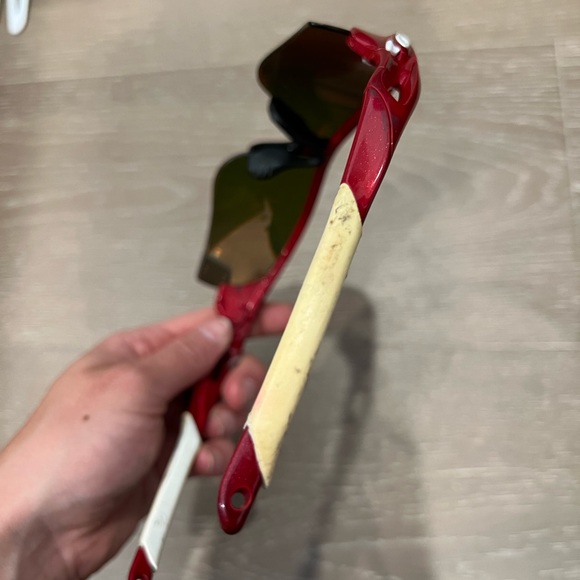 Red Oakley Radars (Women’s) - Picture 8 of 10